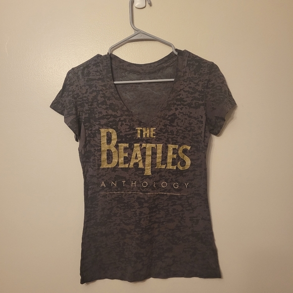 The Beatles Tops - THE BEATLES women's size Large Tee